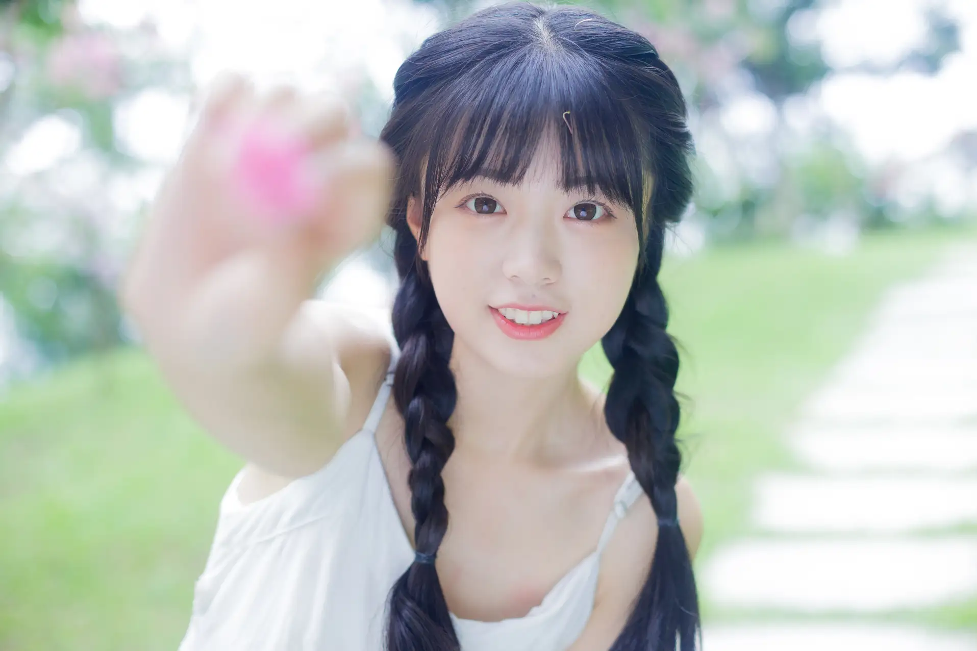 [YITUYU] 2022.08.15 Vol.1708 – Mountains and plains Cute bubbles#[28P]-17